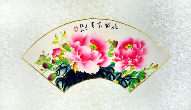 扇形写意牡丹